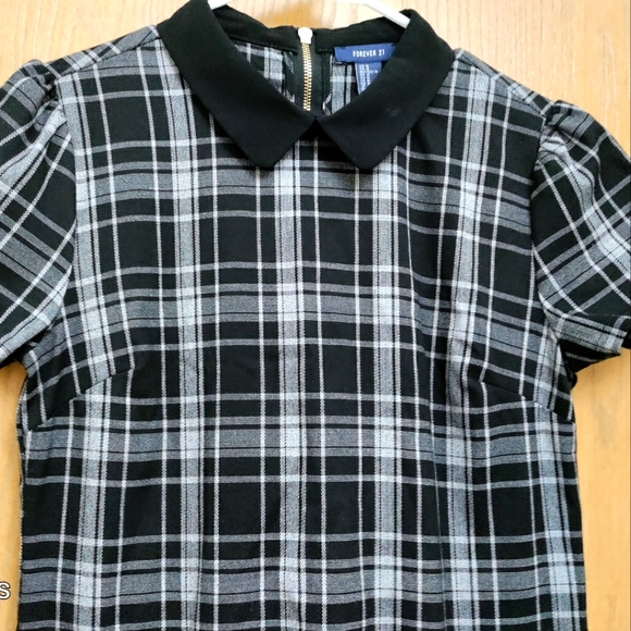 🎁 Forever 21 size Medium plaid dress black and white with back zipper - Picture 6 of 8